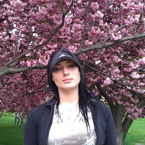 Amy Mccarthy Photo 37