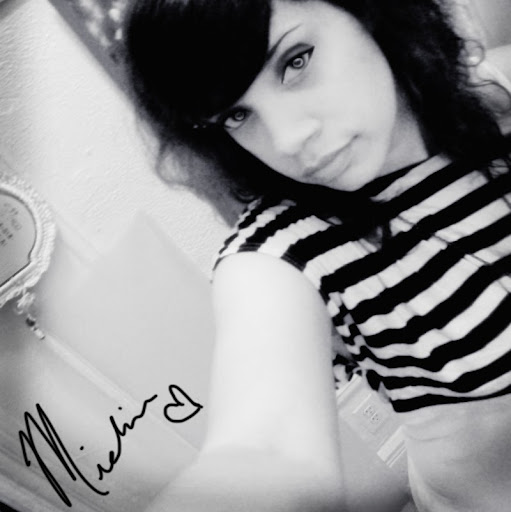 Michelle Colon Photo 34