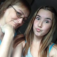 Connie Hargreaves Photo 7