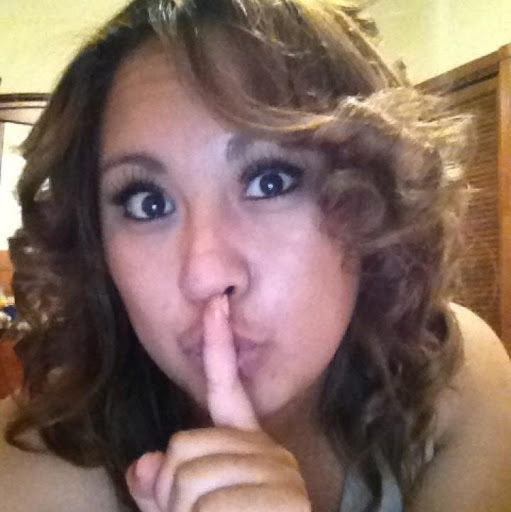 Sylvia Reyes Photo 8