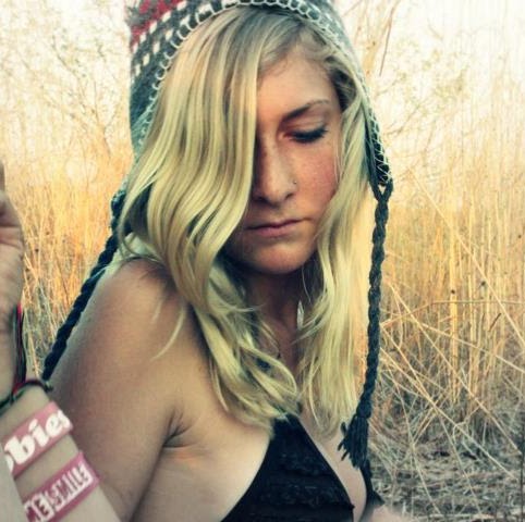 Amy Tyrrell Photo 32