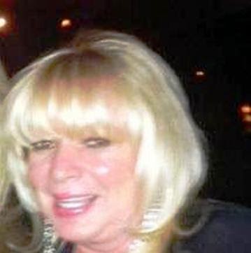 Debbie Sutherland Photo 29