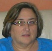 Sally Reynolds Photo 35