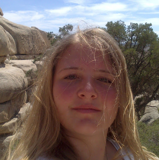 Sarah Huber Photo 31