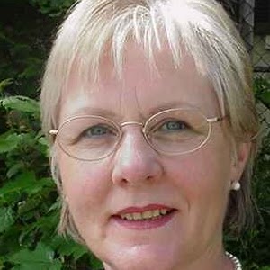 Christine Peter Photo 12