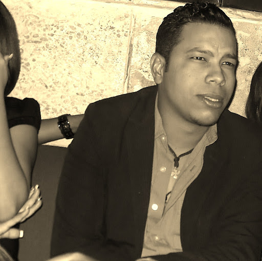 Richard Rodriguez Photo 20
