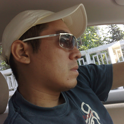 Erik Lara Photo 28