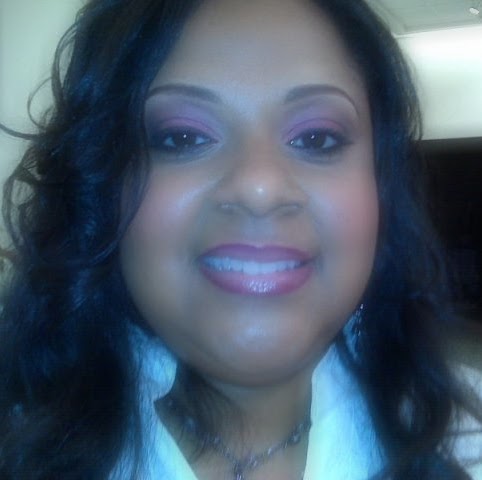 Renee Curtis Photo 29