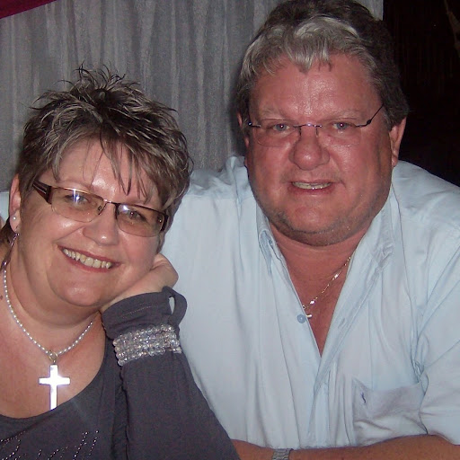 Cheryl Ellis Photo 32