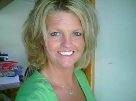 Lori Barker Photo 11