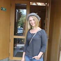 Helene Lang Photo 14