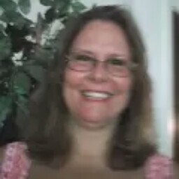 Sandy Leonard Photo 12