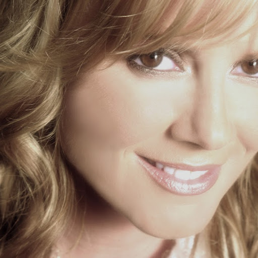 Anita Cochran Photo 25