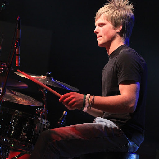 Jon Hull Photo 9