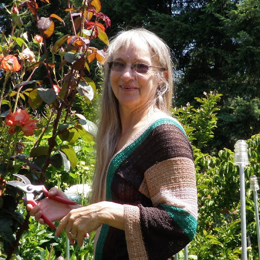 Linda Flanagan Photo 30