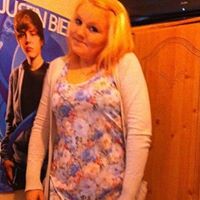 Hollie Ingram Photo 2