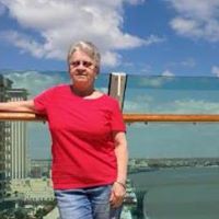 Helen Parker Photo 18