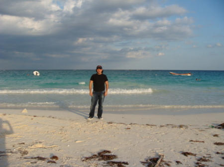 Jose Galvan Photo 21