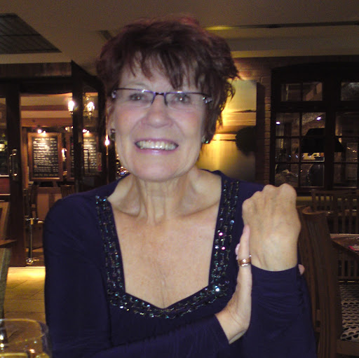 Martha Reynolds Photo 35