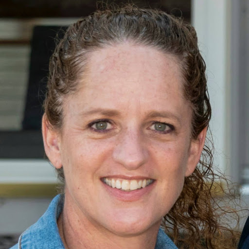 Michele Burnett Photo 37