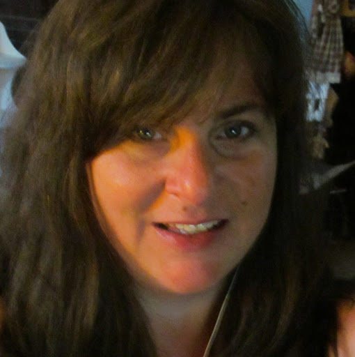 Kristin Hayes Photo 38