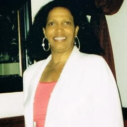 Peggy Jones Photo 11
