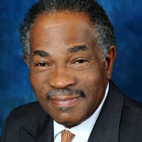 Raymond Lewis Photo 10