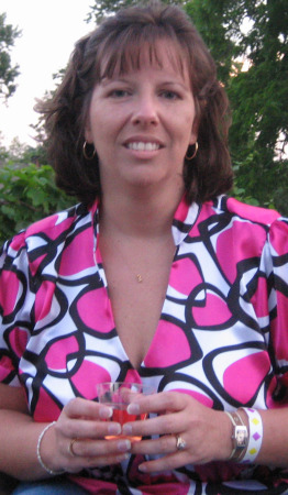Lori Dyer Photo 10