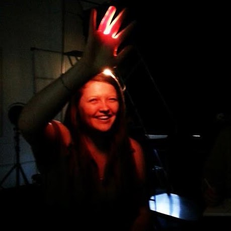 Julianne Nash Photo 4