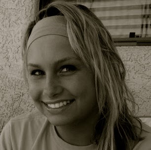 Carly Schaefer Photo 4