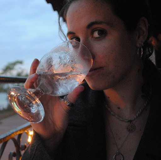 Rachel Hodges Photo 33