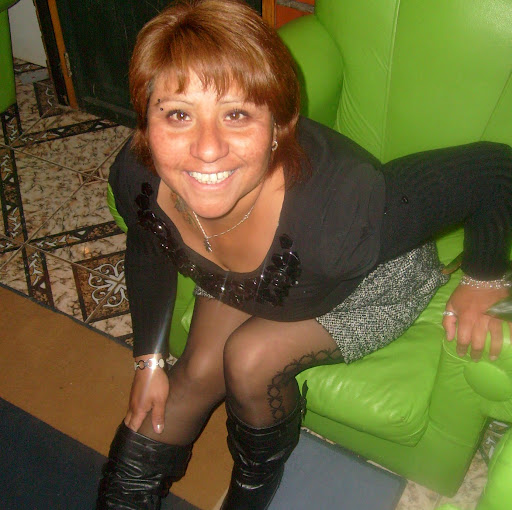 Elizabeth Chavez Photo 23
