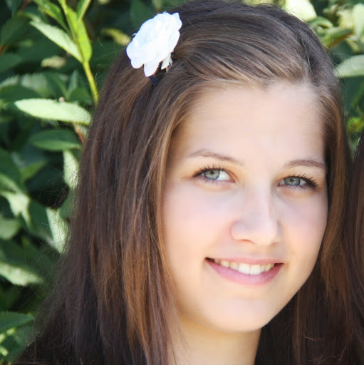 Christina Maurer Photo 30