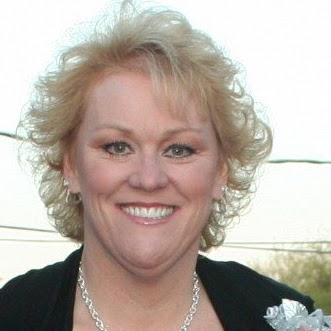 Linda Dickerson Photo 47