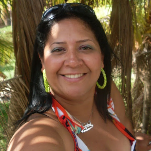 Daphne Vargas Photo 24