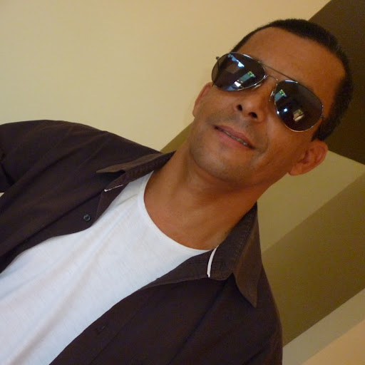Roberto Vila Photo 19