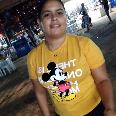 Kelly Barros Photo 11