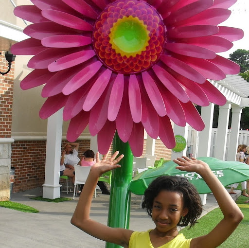 Julia Miles Photo 12
