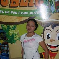 Liza Robles Photo 10