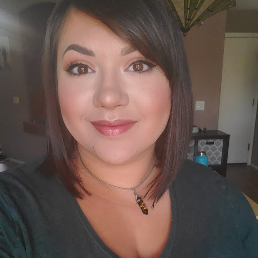 Amber Lucas Photo 15