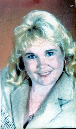 Becky Howell Photo 17