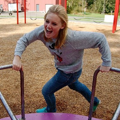 Laura Corcoran Photo 12