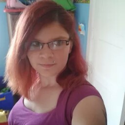 Julia Scherer Photo 12