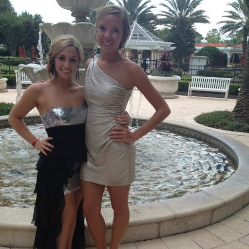 Emily Mixon Photo 6