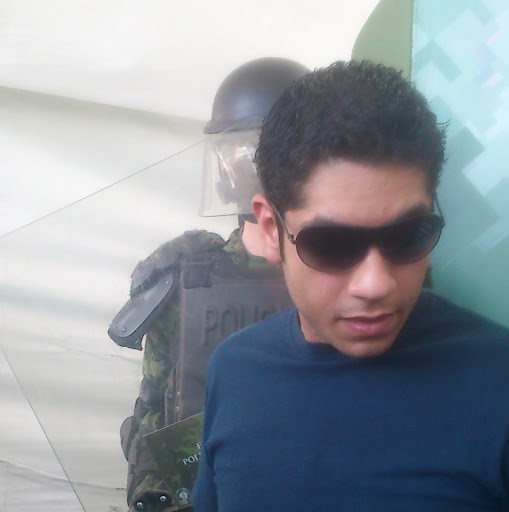 Eduardo Salinas Photo 32