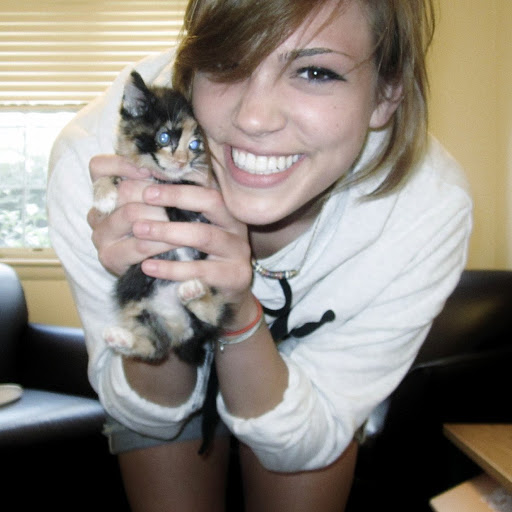 Julianne Martin Photo 37