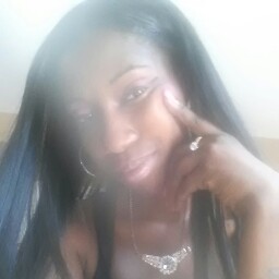 Jasmine Bradley Photo 7