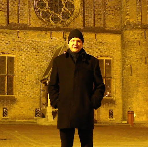 Michael Winter Photo 13