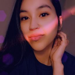 Samantha Varela Photo 18