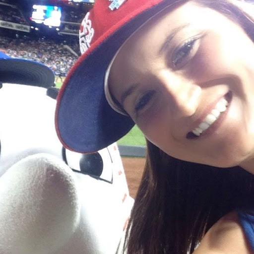 Lauren Thomas Photo 30
